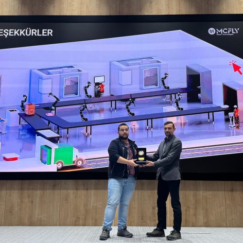 Bekir_Kurtuluş_Ödül_Mcfly_Töreni